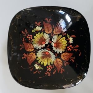 VTG  lacquer jewelry box, black with hand painted yellow flowers